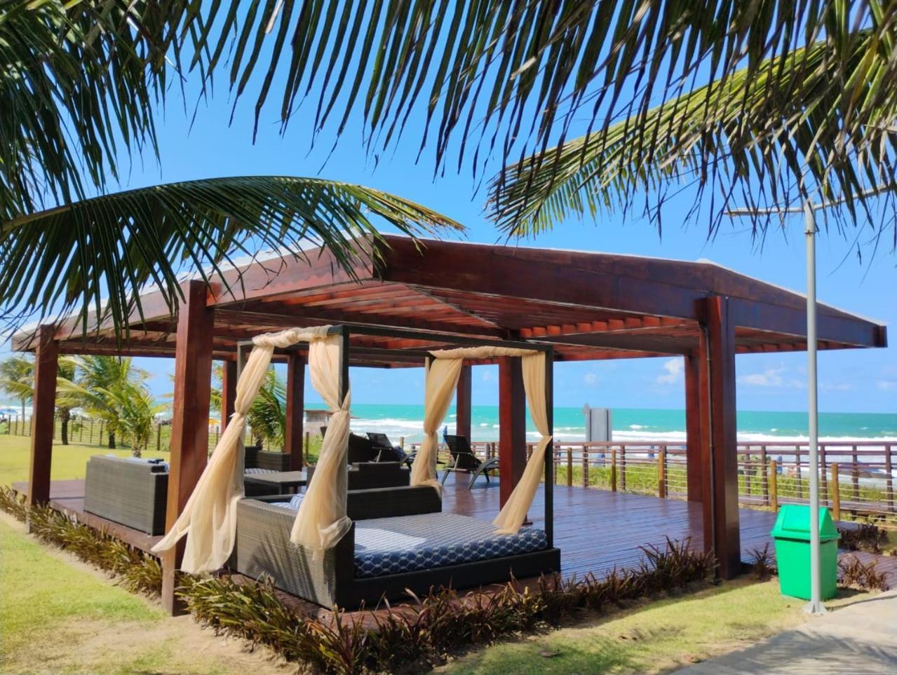 Flat Beira Mar Cupe Living - Apartamento *